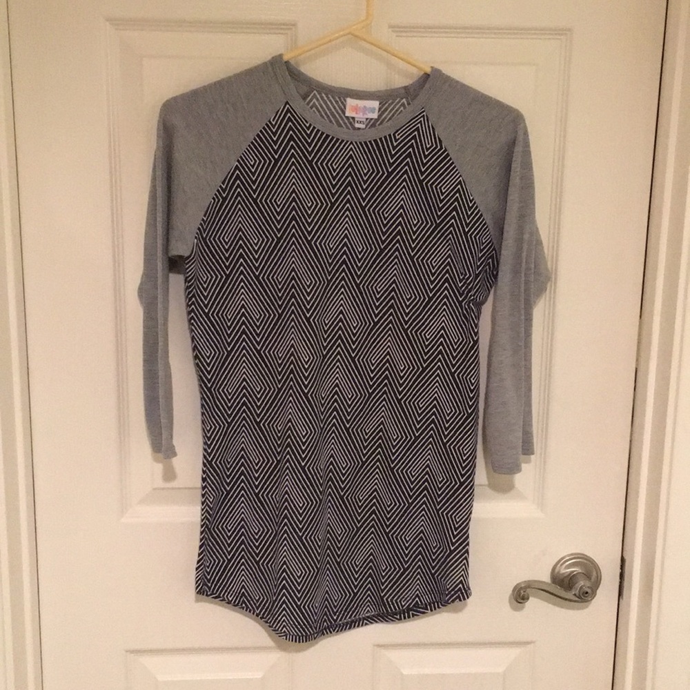 LulaRoe Randy Baseball Tee - Size XXS